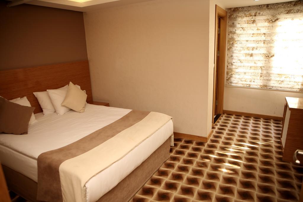 Way Hotel Σμύρνη Δωμάτιο φωτογραφία