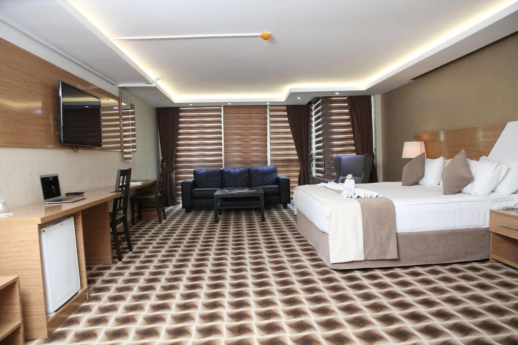 Way Hotel Σμύρνη Εξωτερικό φωτογραφία