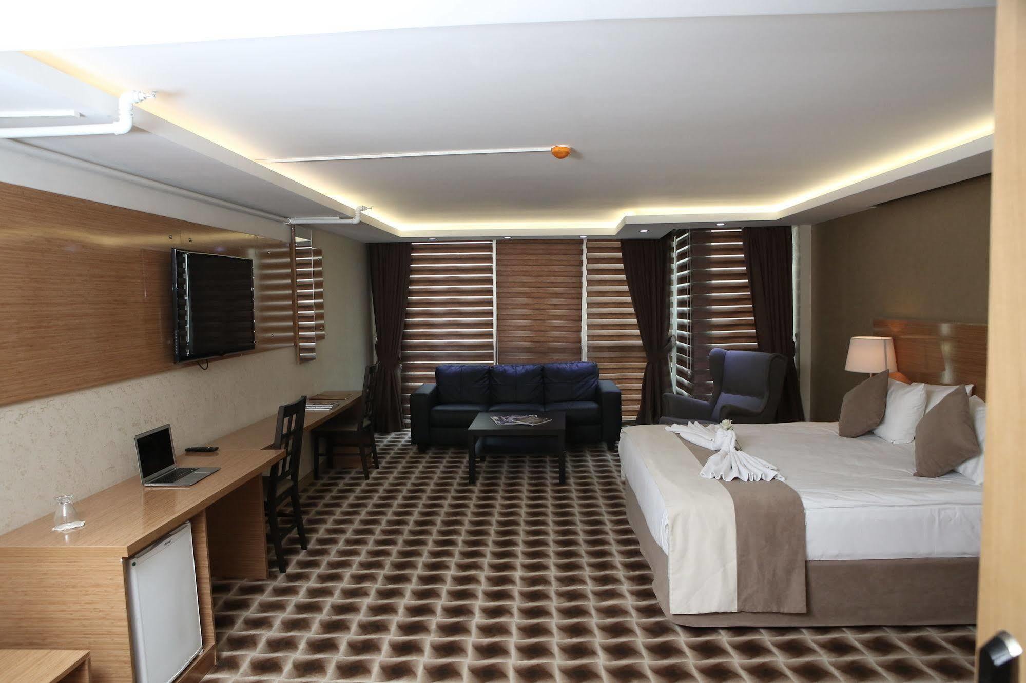 Way Hotel Σμύρνη Εξωτερικό φωτογραφία