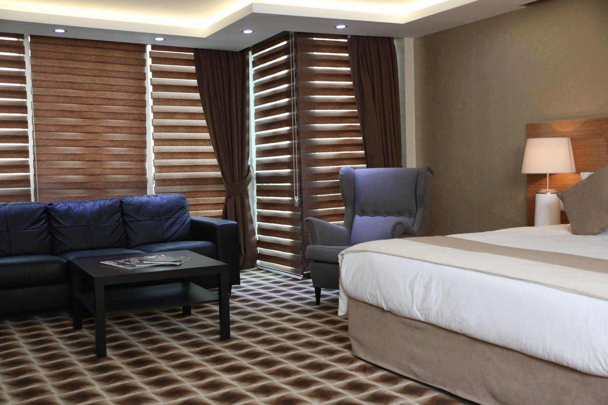 Way Hotel Σμύρνη Εξωτερικό φωτογραφία